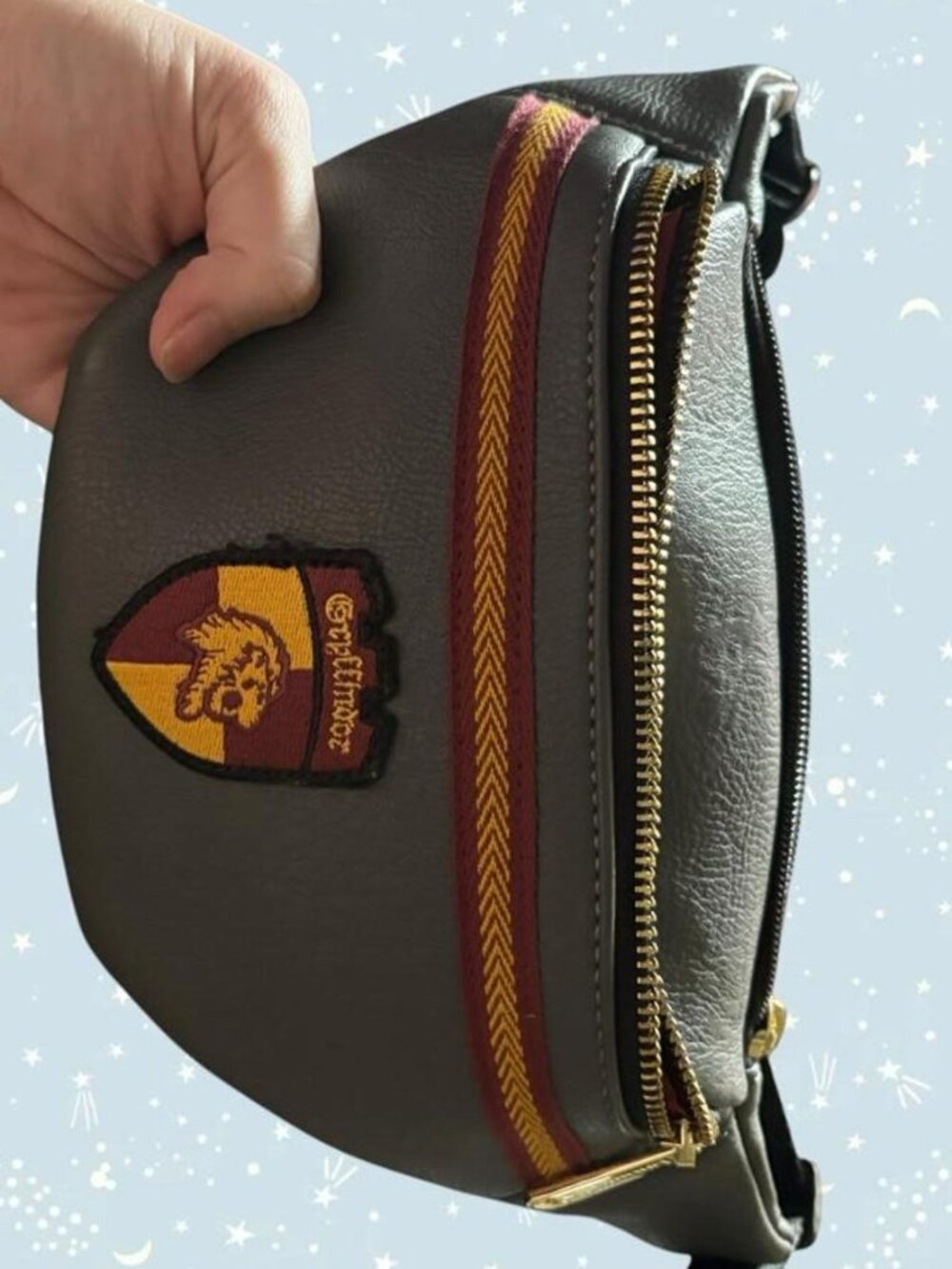 Loungefly Harry Potter Gryffindor Fanny pack